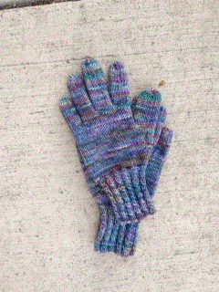 Cable Cuff Gloves (Pattern Only)